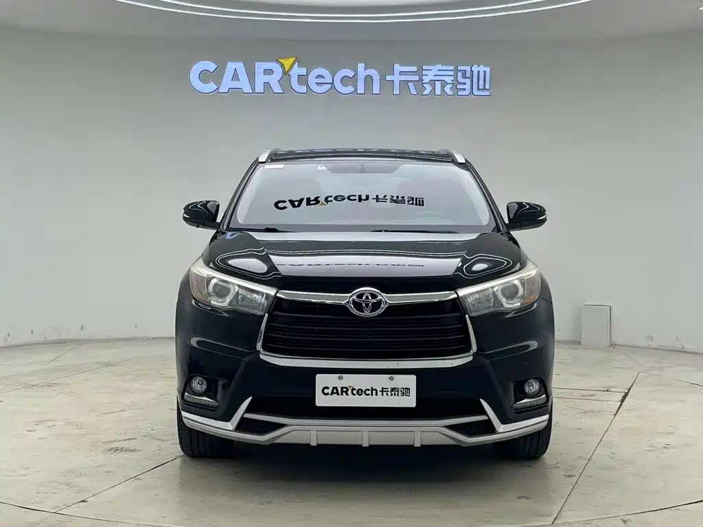 Toyota Highlander — фото 2