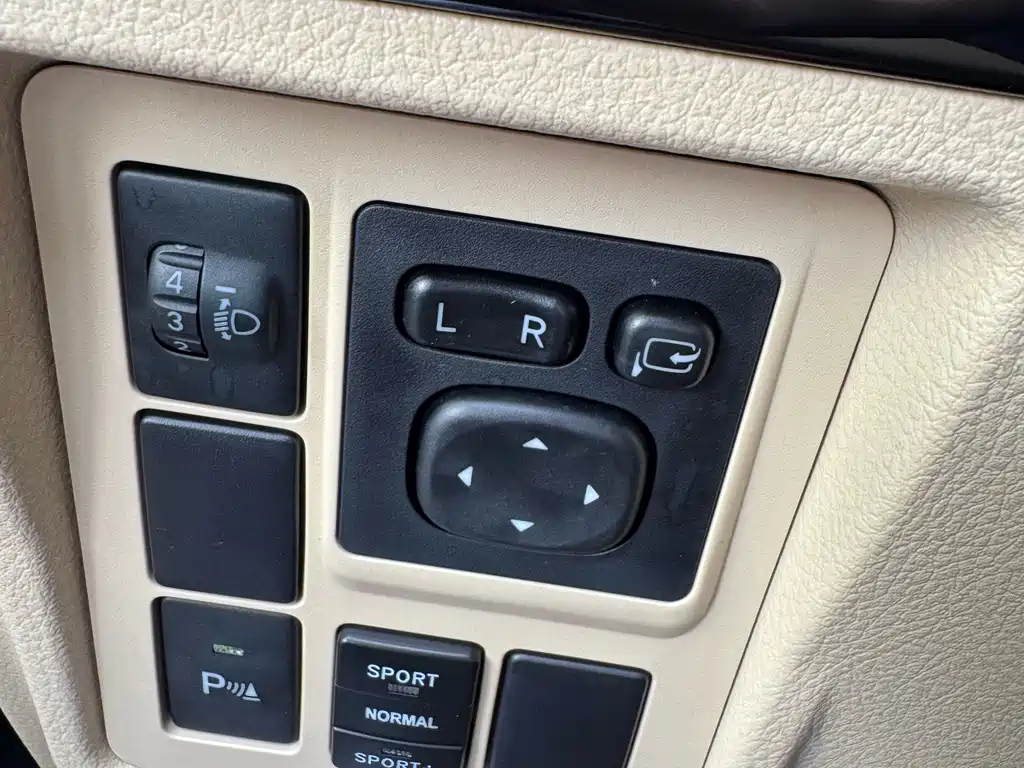 Toyota Prado (Import) — фото 14