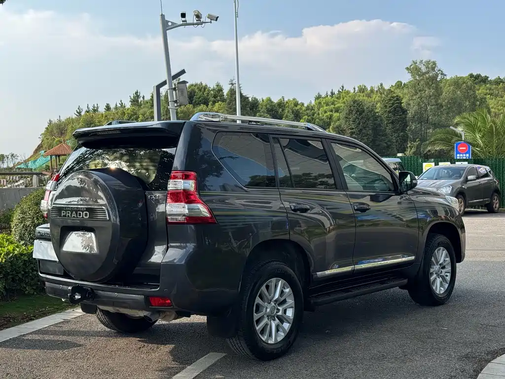 Toyota Prado (Import) — фото 4