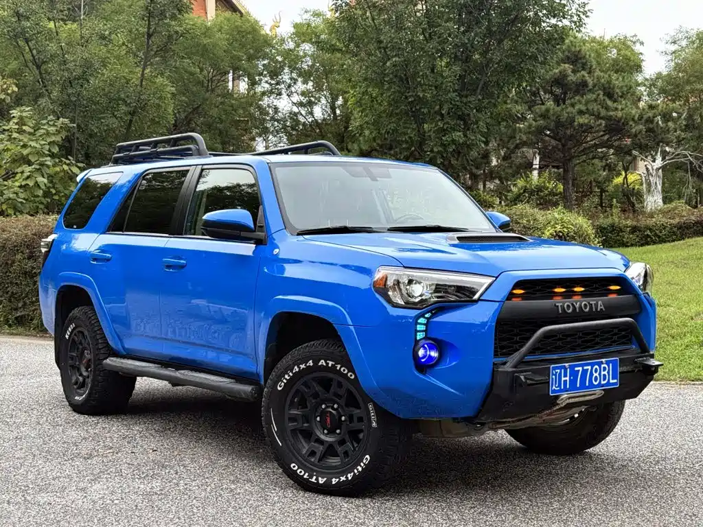 Toyota 4Runner — фото 2