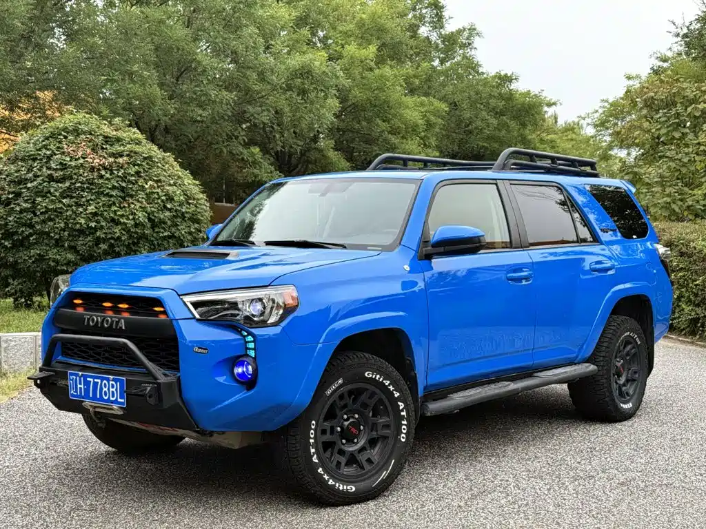 Toyota 4Runner — фото 3