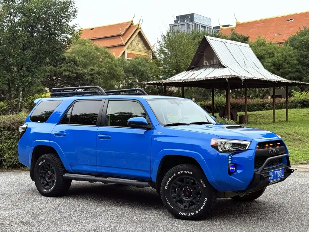 Toyota 4Runner — фото 4