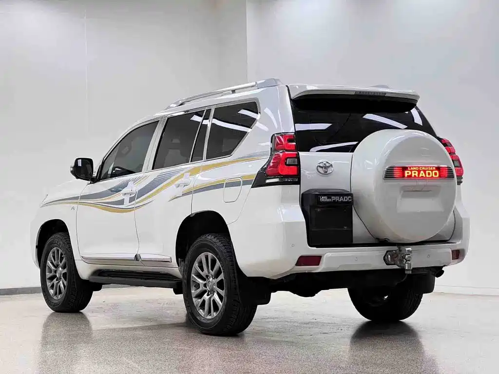 Toyota Prado (Import) — фото 30