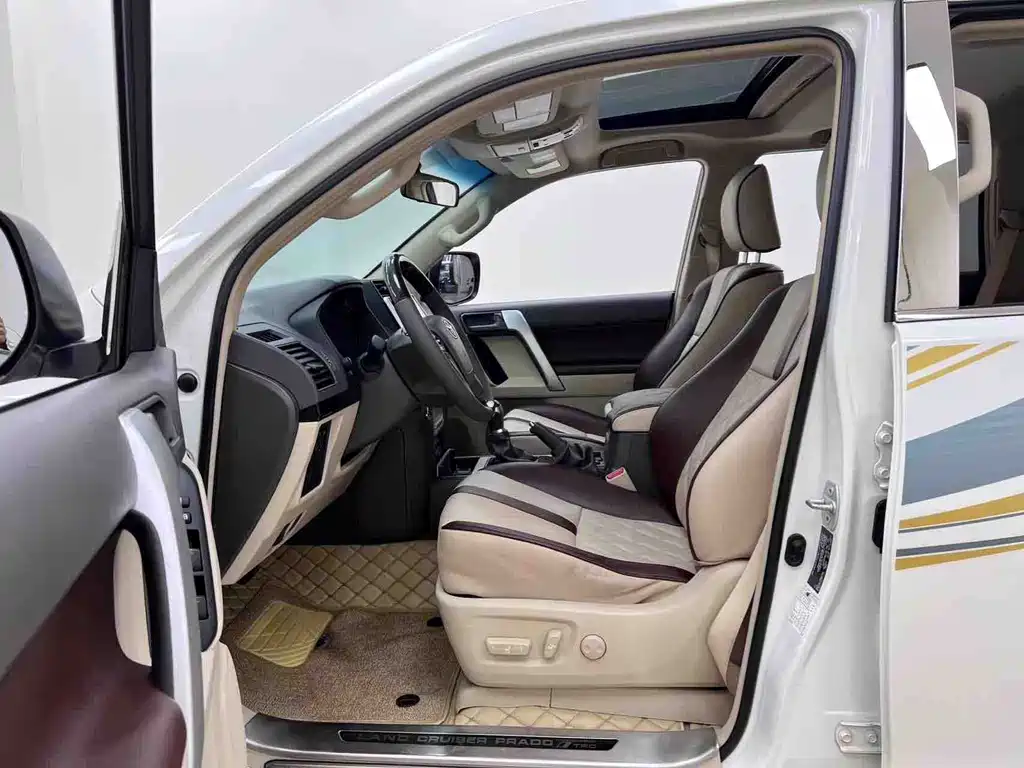 Toyota Prado (Import) — фото 10