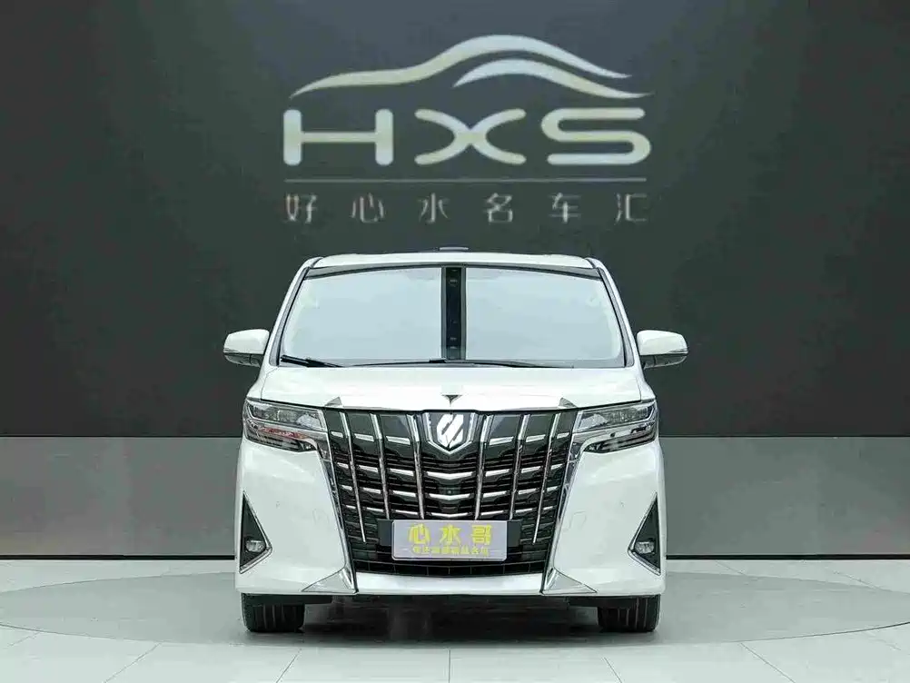 Toyota Alphard — фото 2