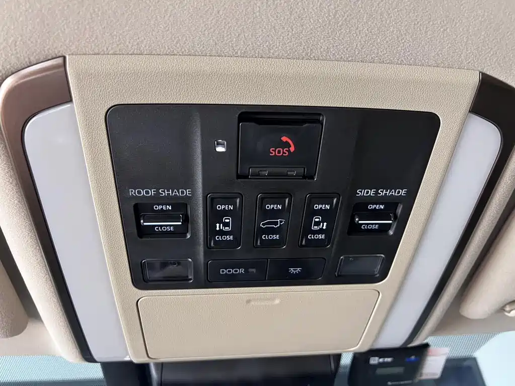 Toyota Alphard — фото 22