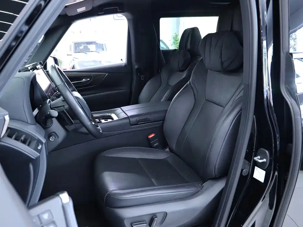 Toyota Alphard — фото 5