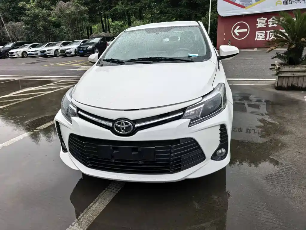 Toyota Vios — фото 2