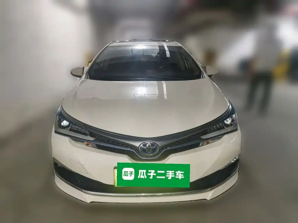 Toyota Corolla Hybrid — фото 23