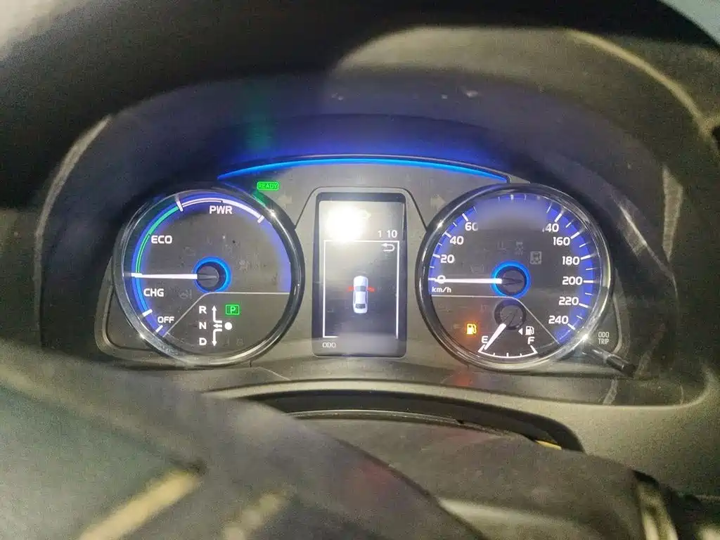 Toyota Corolla Hybrid — фото 4