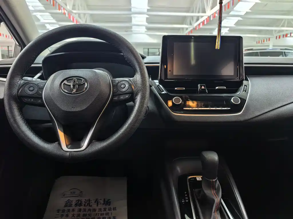 Toyota Corolla — фото 13