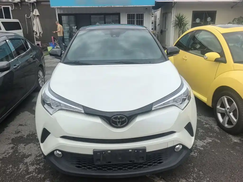 Toyota C-HR — фото 3