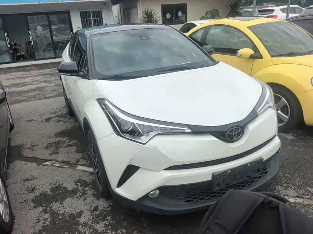 Toyota C-HR — фото 4