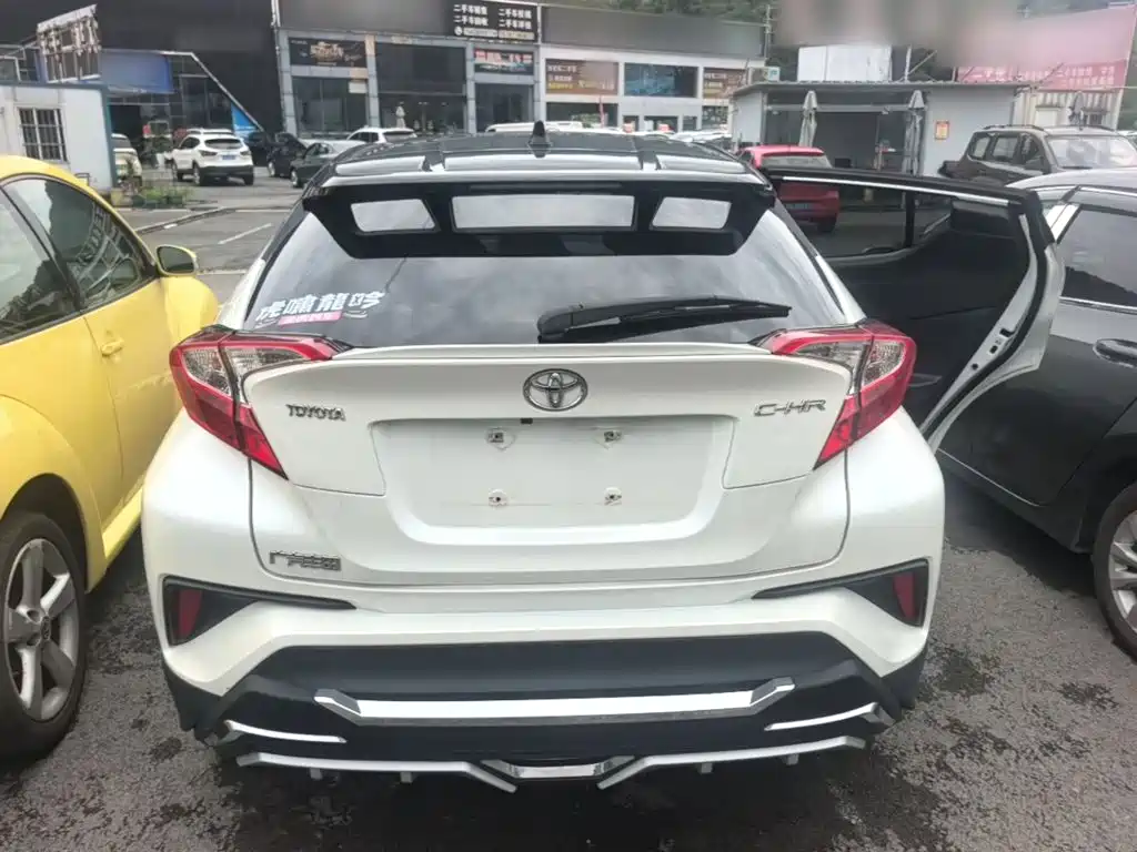 Toyota C-HR — фото 6