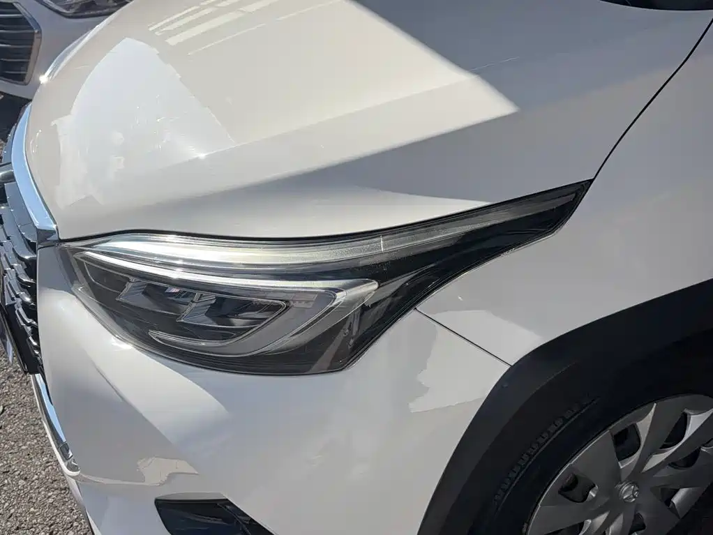 Toyota Yaris L — фото 3