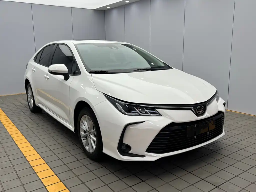 Toyota Corolla — фото 3