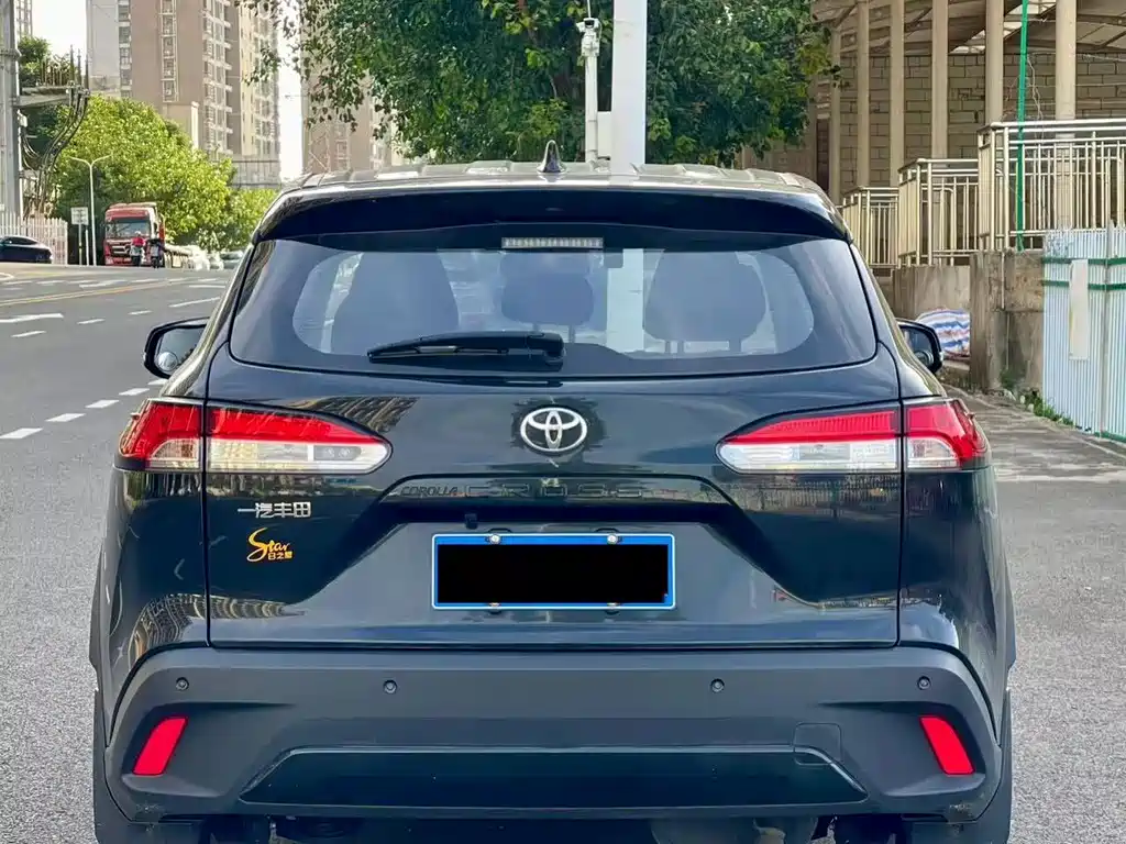 Toyota Corolla Cross — фото 8