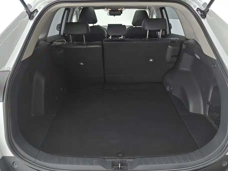 Toyota RAV4 — фото 4