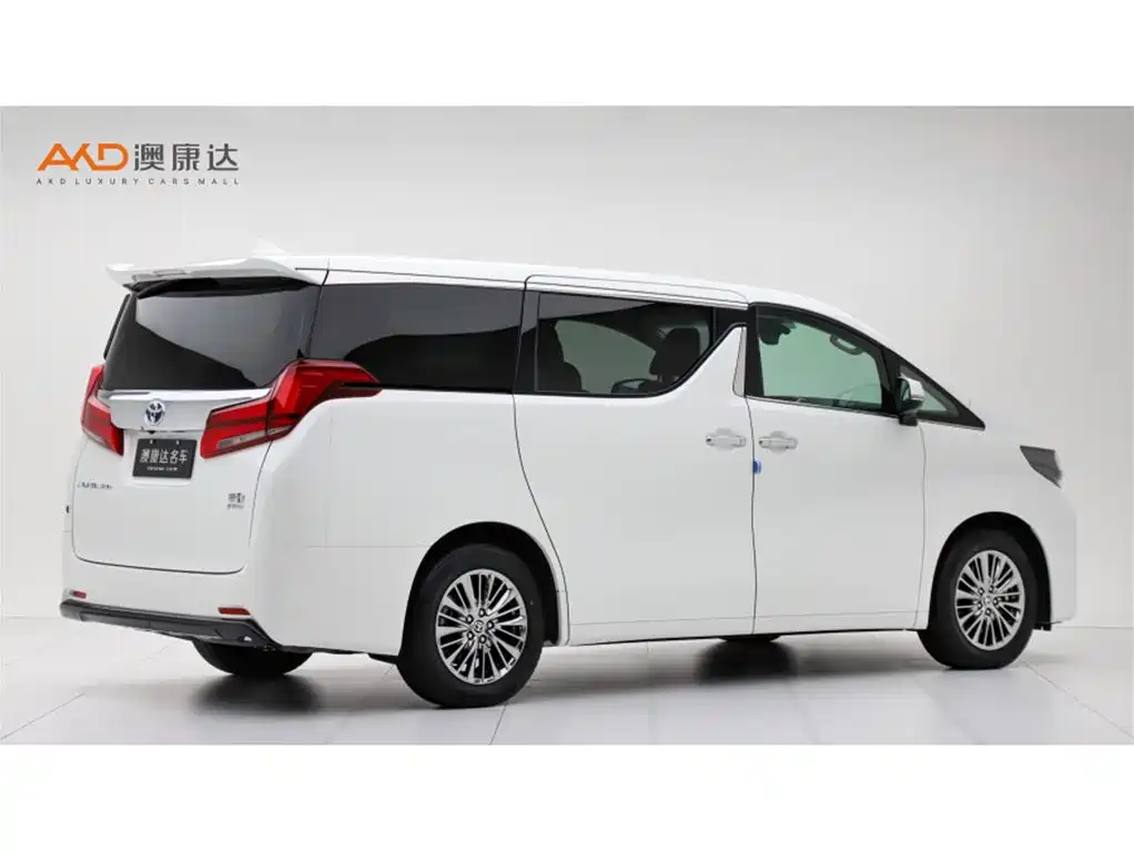 Toyota Alphard — фото 3