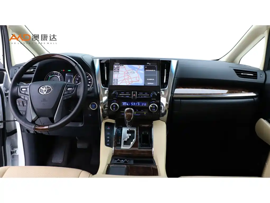 Toyota Alphard — фото 5