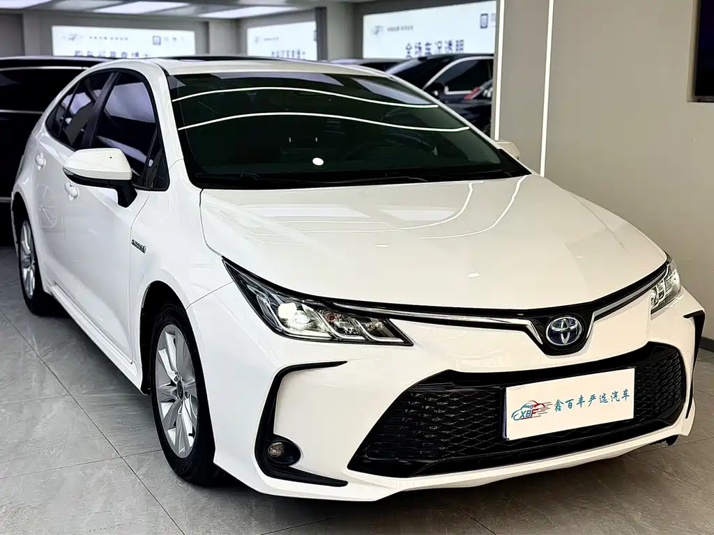 Toyota Corolla — фото 3