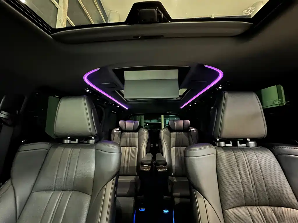 Toyota Alphard — фото 21