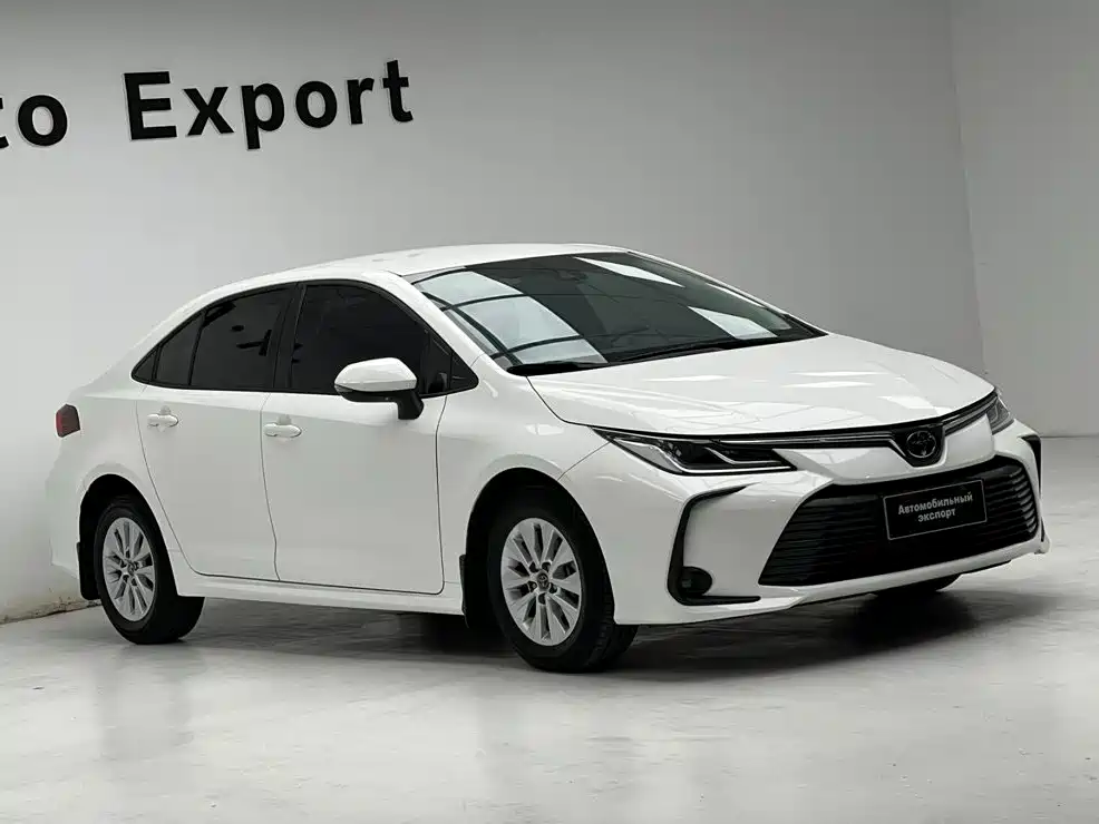 Toyota Corolla — фото 3