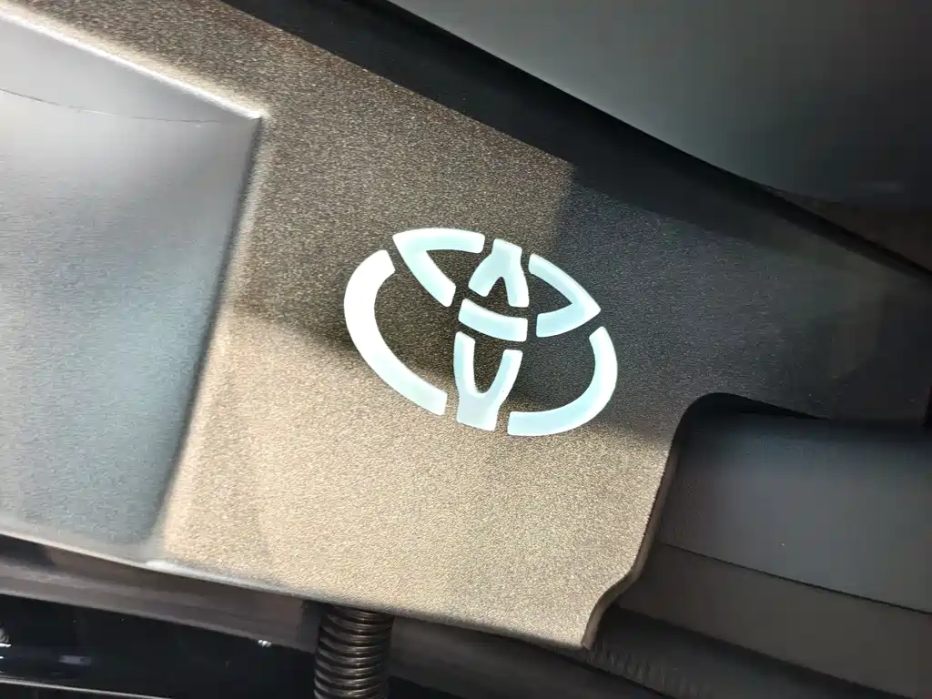 Toyota Granvia — фото 9