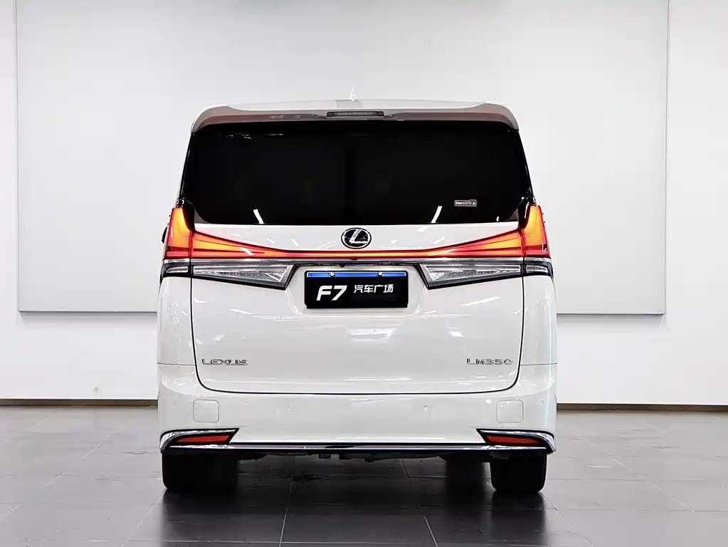 Toyota Vellfire — фото 5