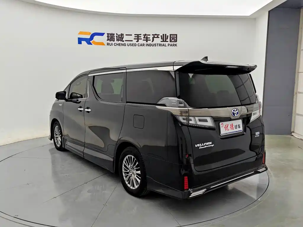 Toyota Vellfire — фото 20
