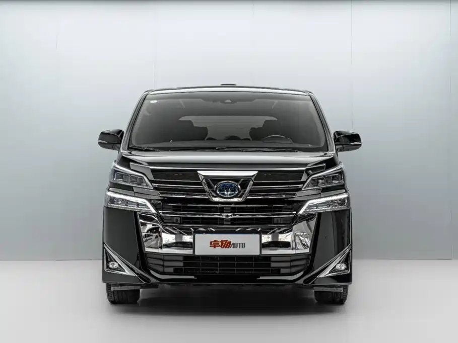 Toyota Vellfire — фото 2
