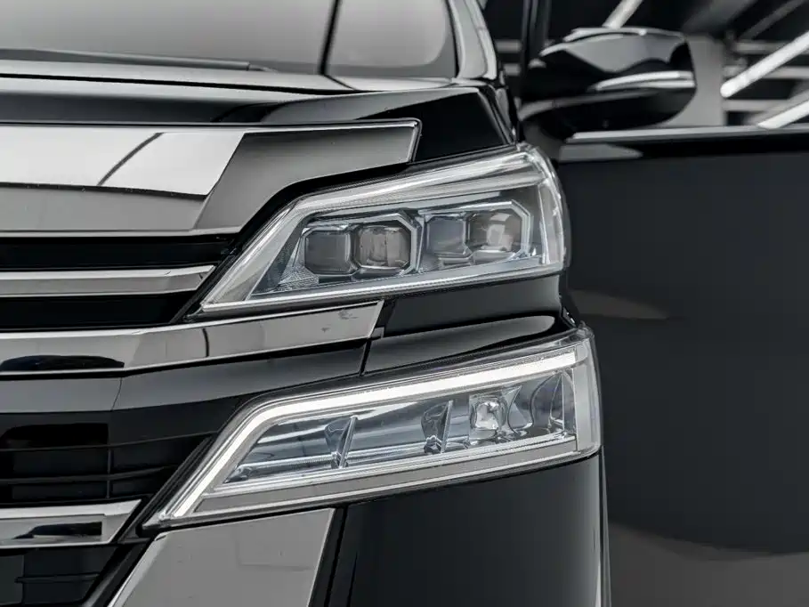 Toyota Vellfire — фото 41
