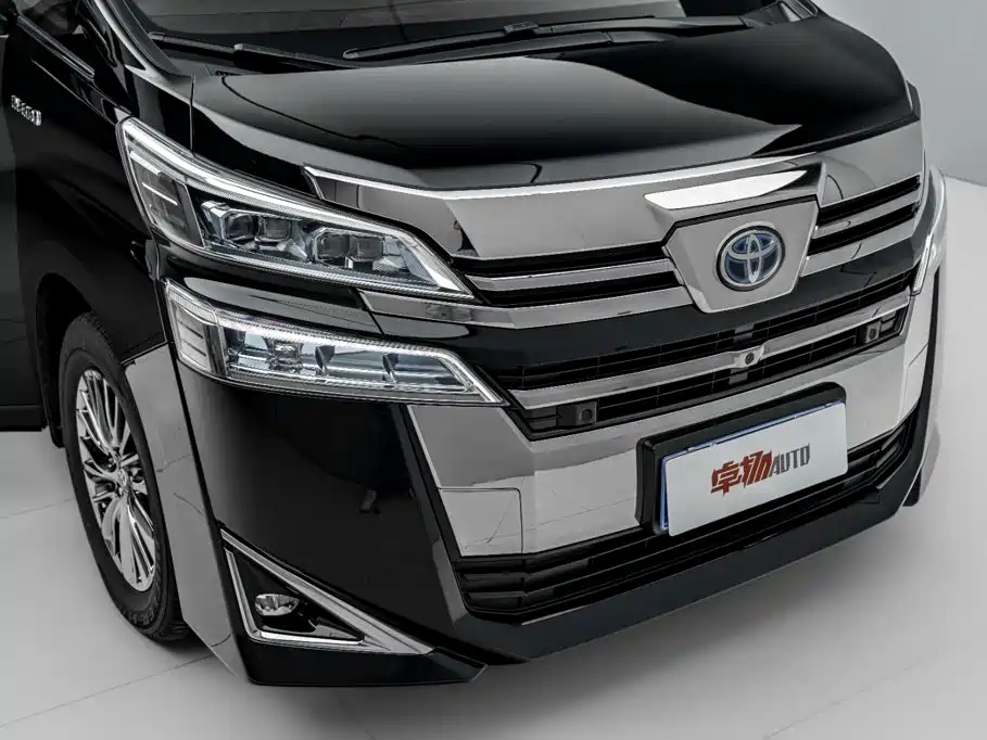 Toyota Vellfire — фото 42