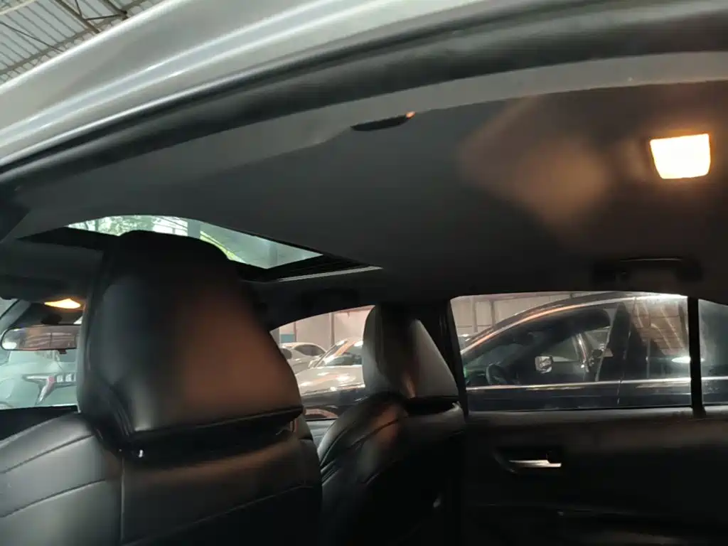 Toyota Levin — фото 18