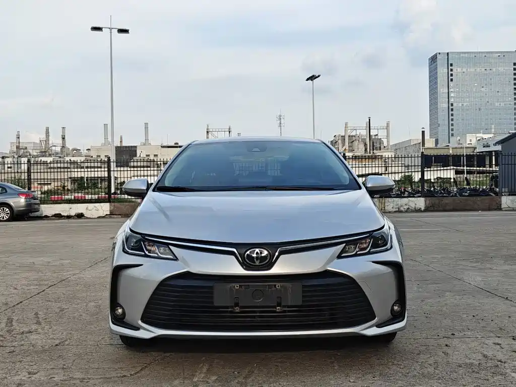 Toyota Corolla — фото 3