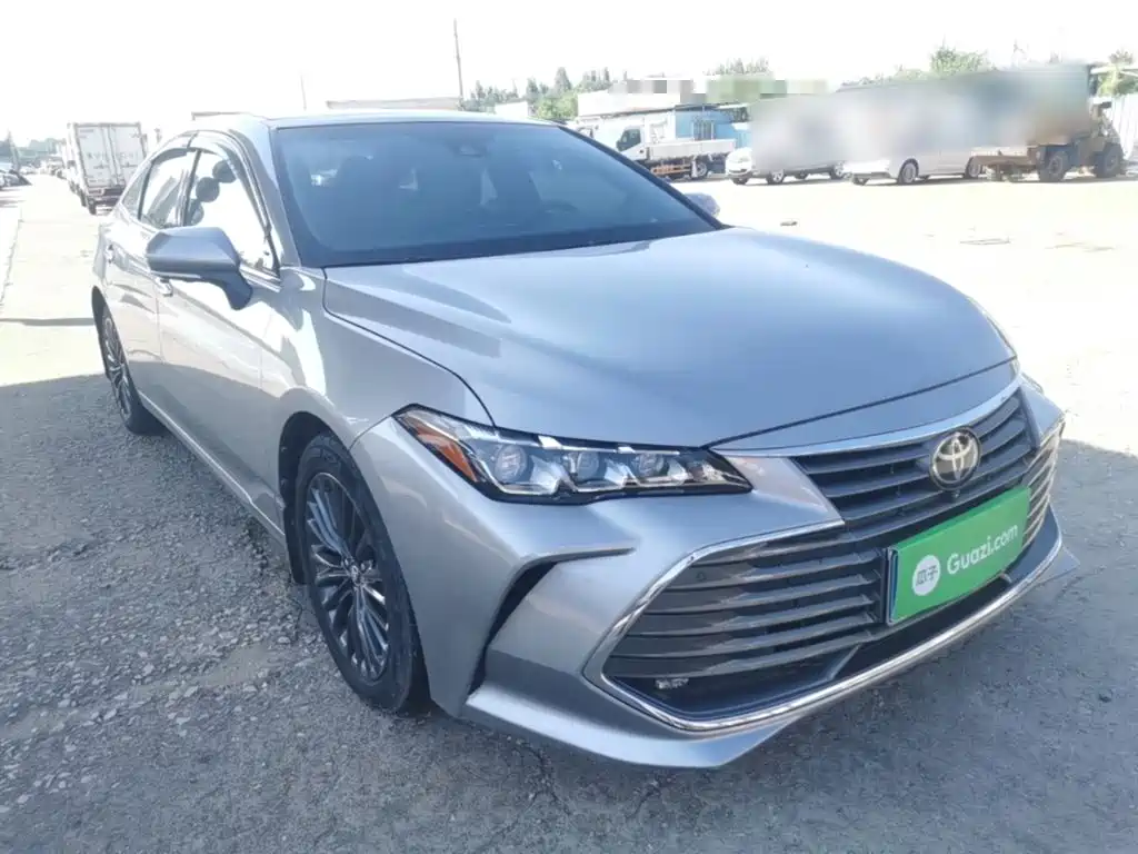 Toyota Avalon — фото 4