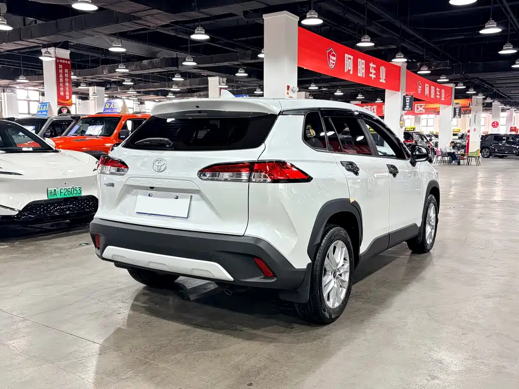 Toyota Corolla Cross — фото 4