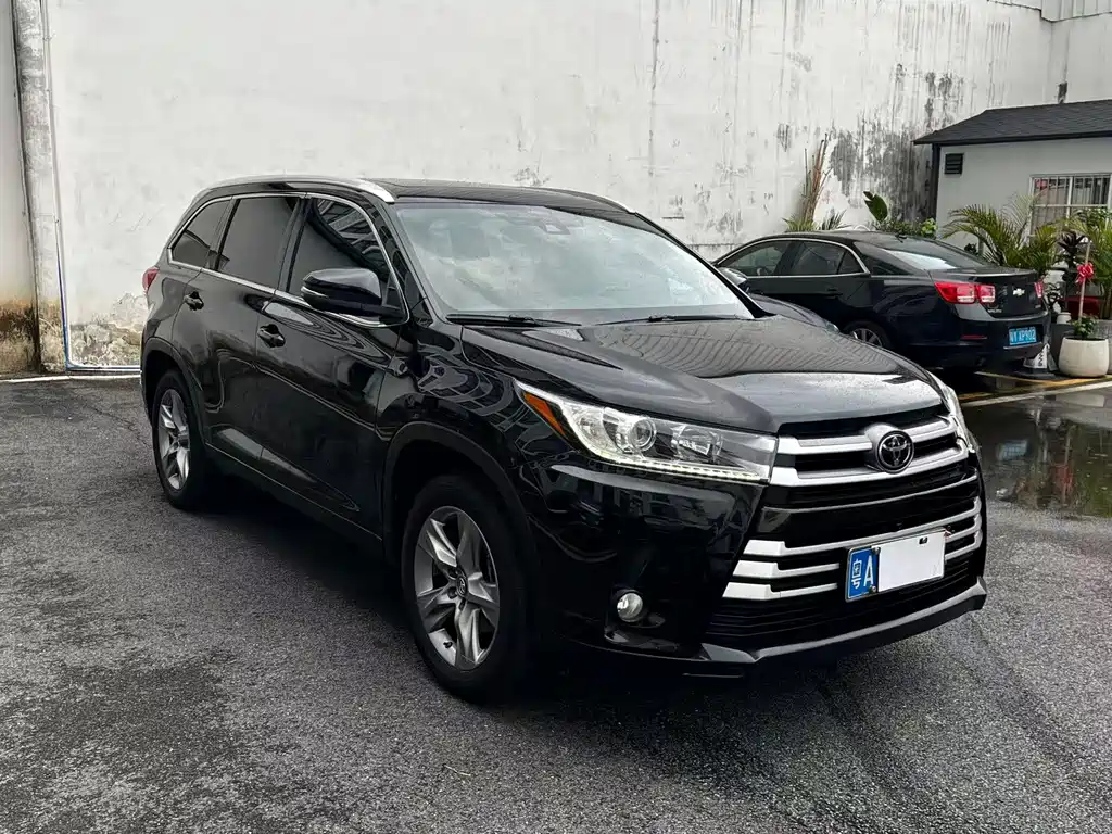 Toyota Highlander — фото 3