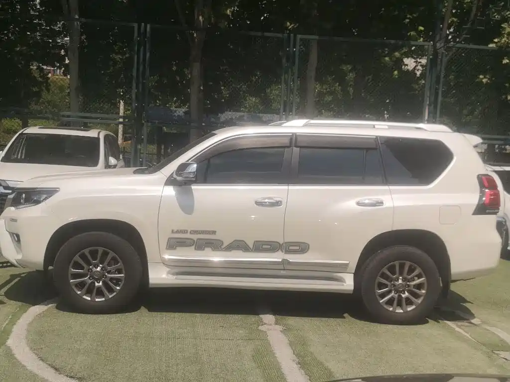 Toyota Prado (Import) — фото 3