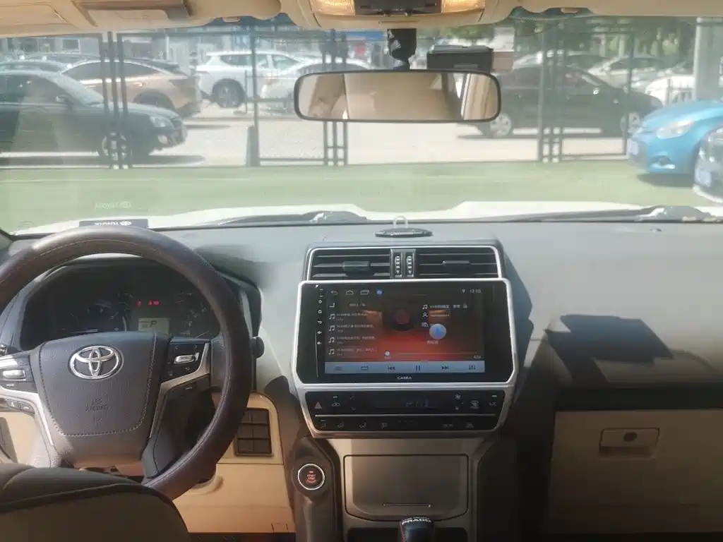 Toyota Prado (Import) — фото 10