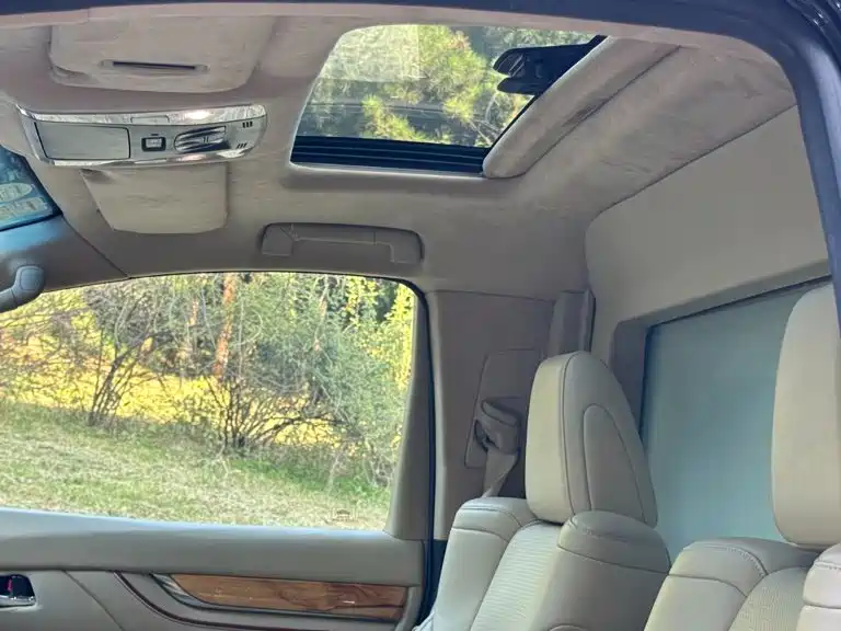 Toyota Alphard — фото 15