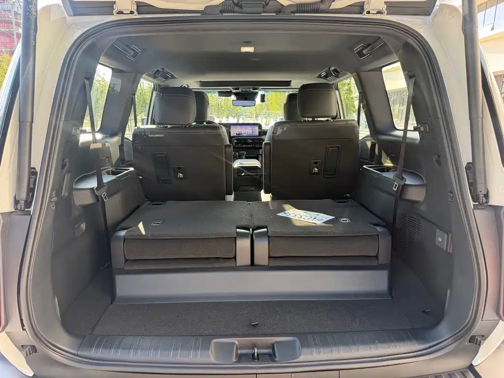 Toyota Prado — фото 15