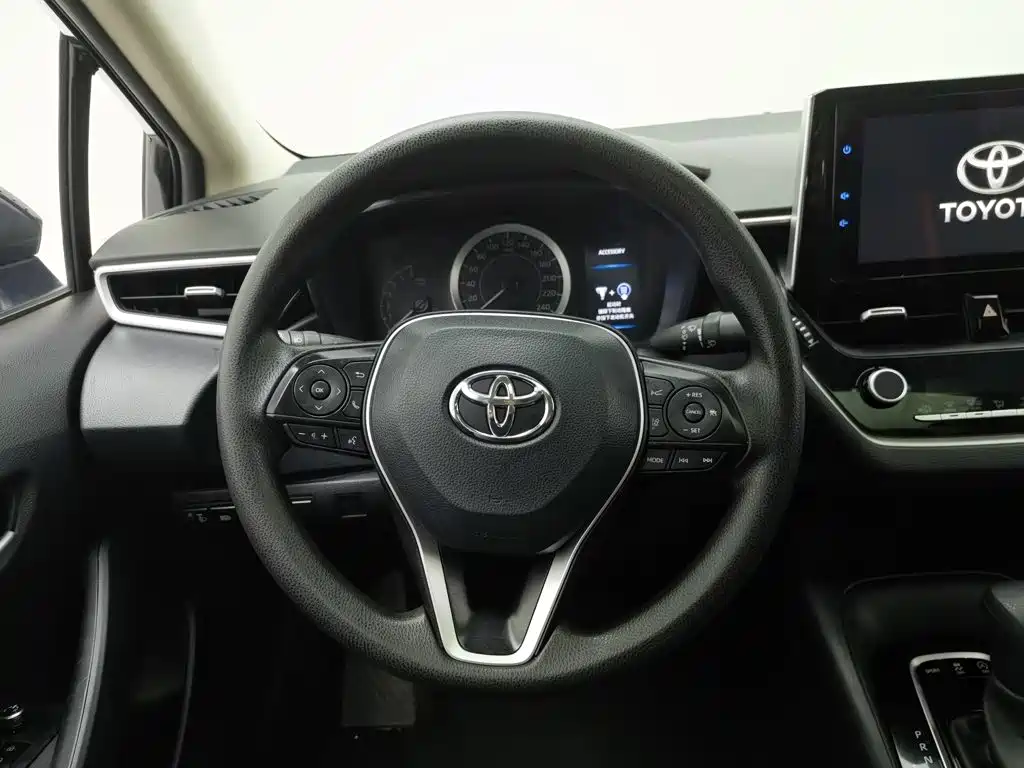 Toyota Corolla — фото 11