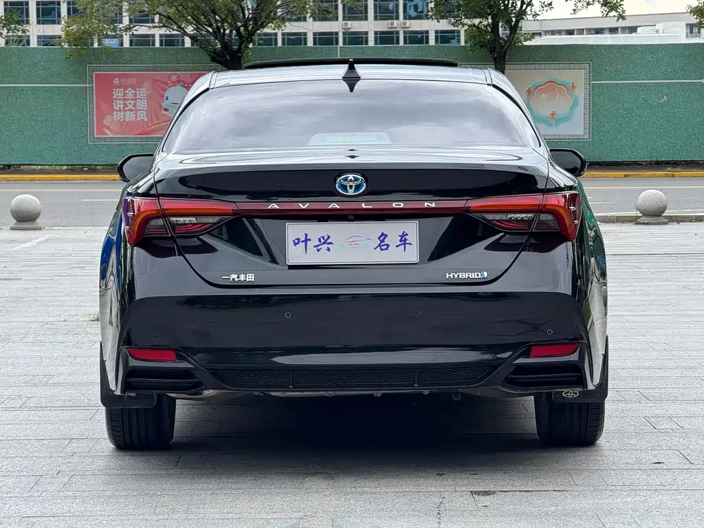 Toyota Avalon — фото 15