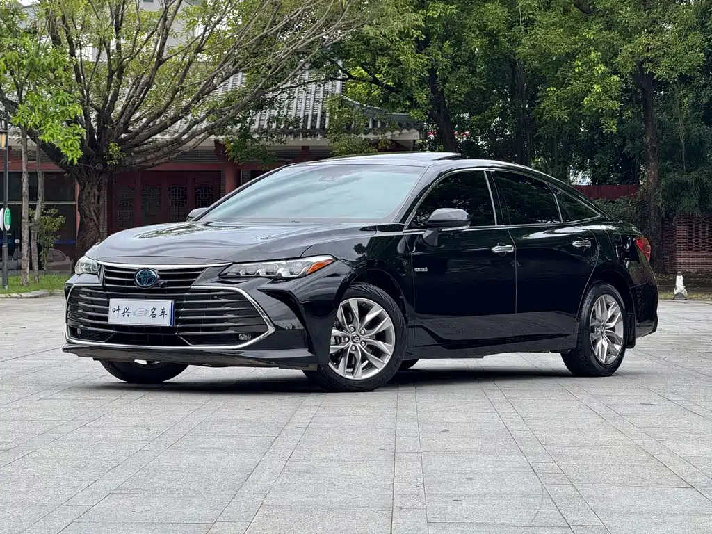 Toyota Avalon — фото 4