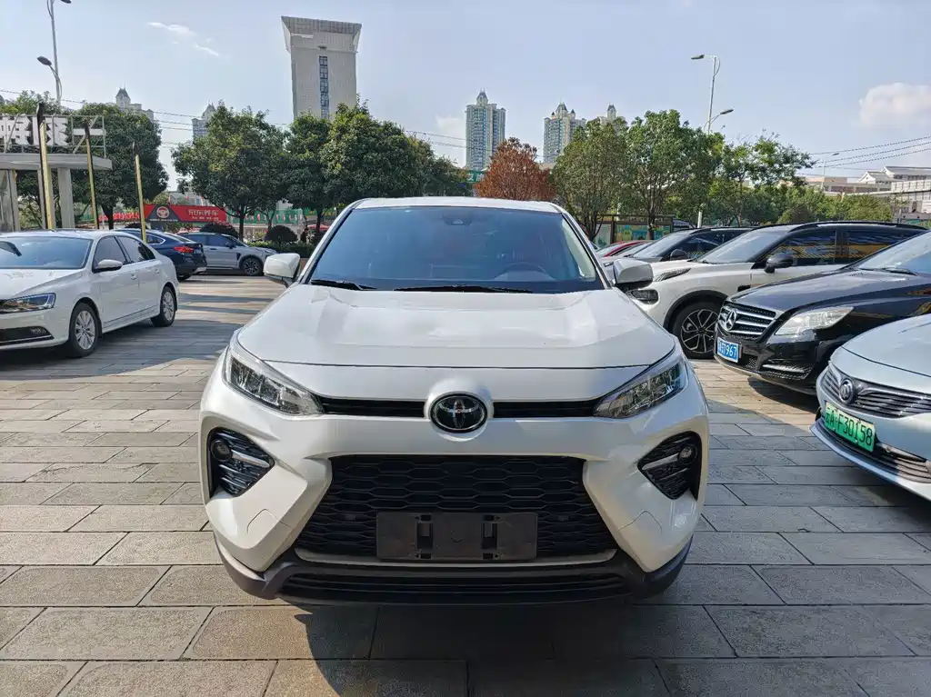 Toyota Wildlander — фото 2