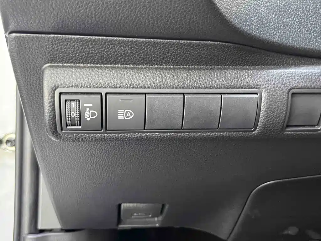 Toyota Levin — фото 18