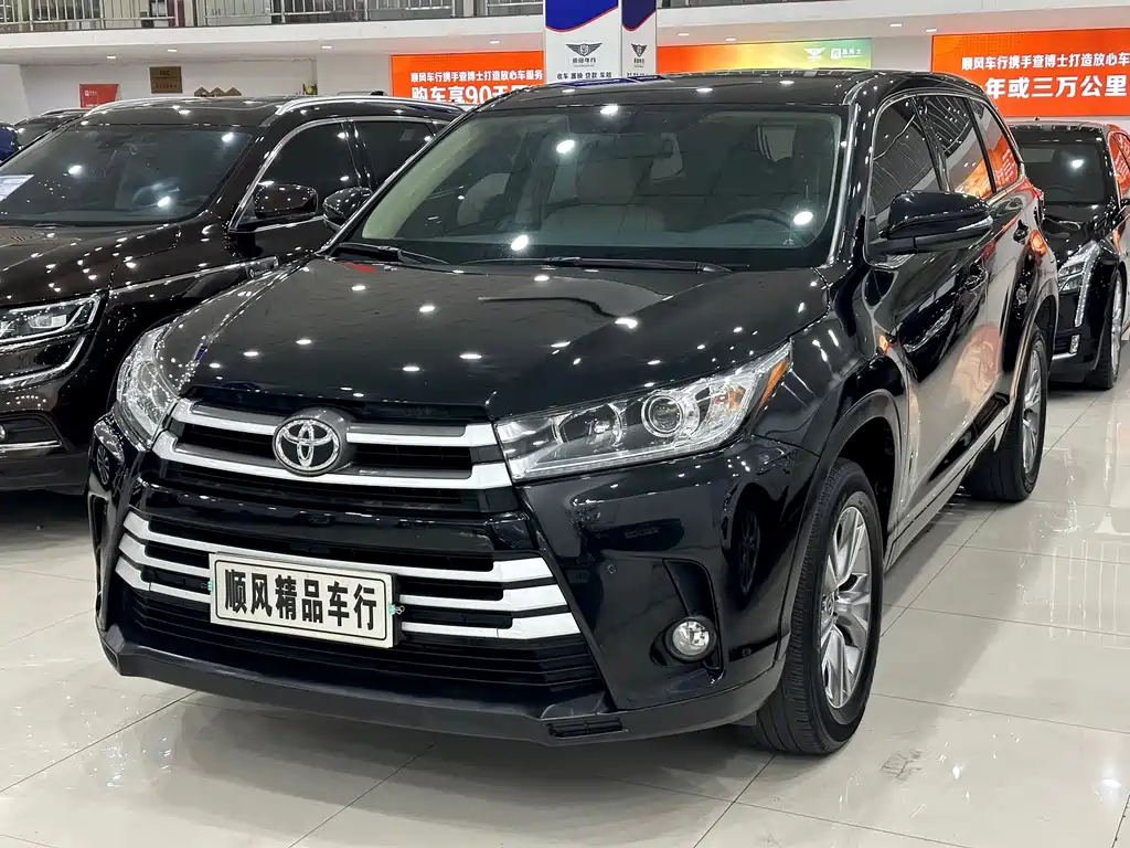 Toyota Highlander — фото 33