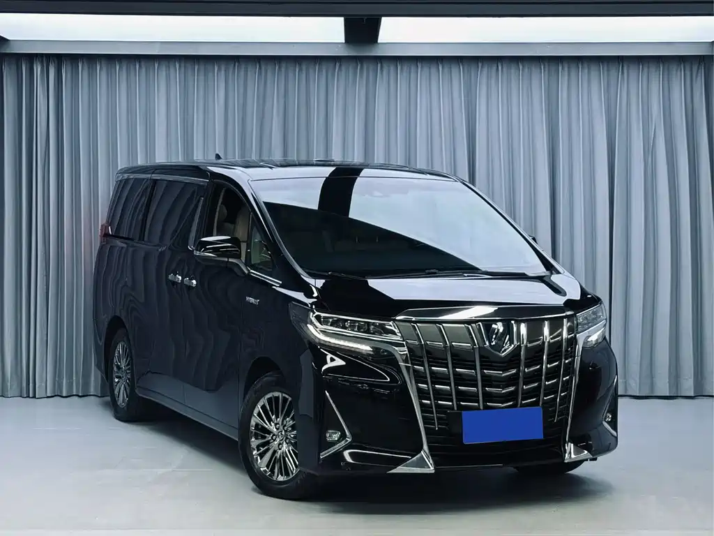 Toyota Alphard — фото 3