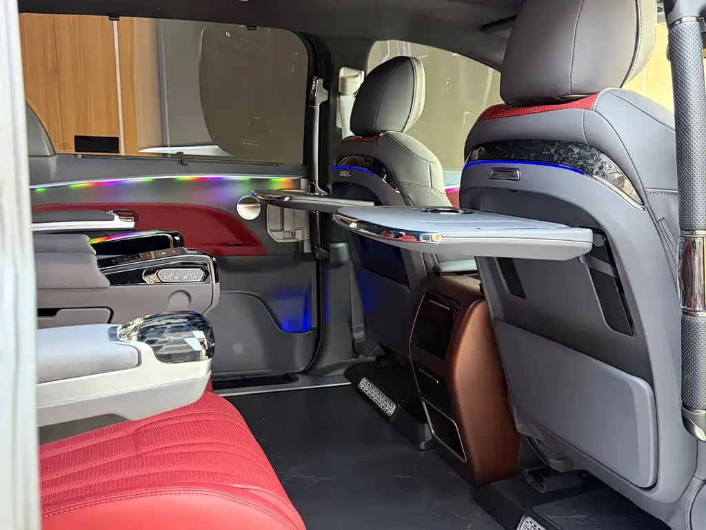 Toyota Sienna — фото 11
